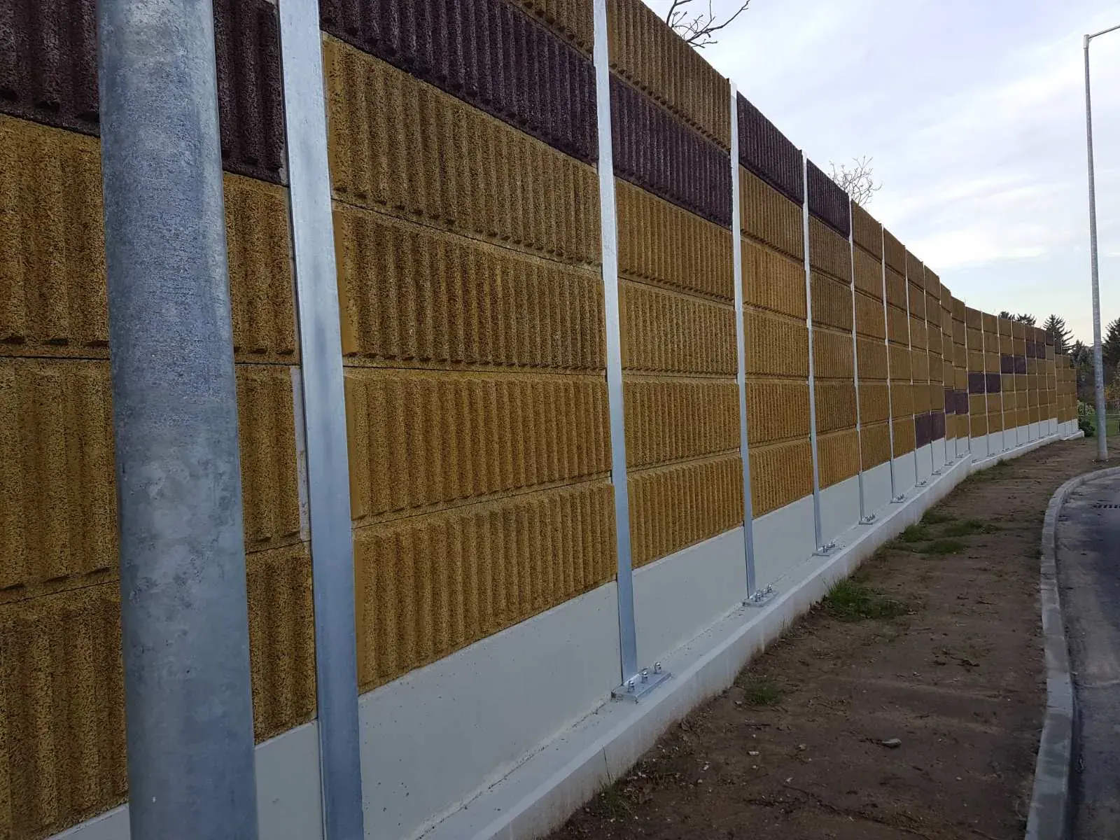 Esztergom állomás – XTR Akusztik-F, Üvegpanel, helyszíni fotó 5