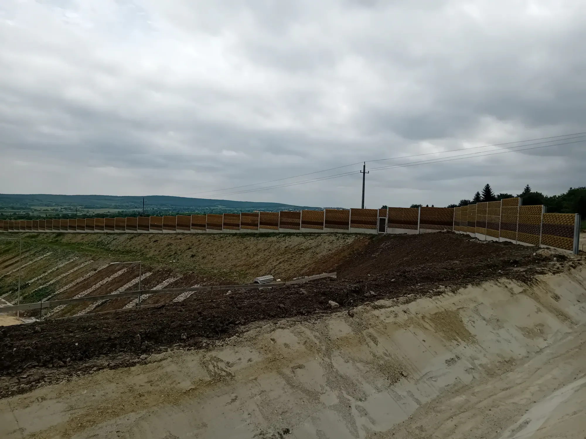 M85 autóút V. szakasz – XTR Akusztik-F Prizma, helyszíni fotó 5