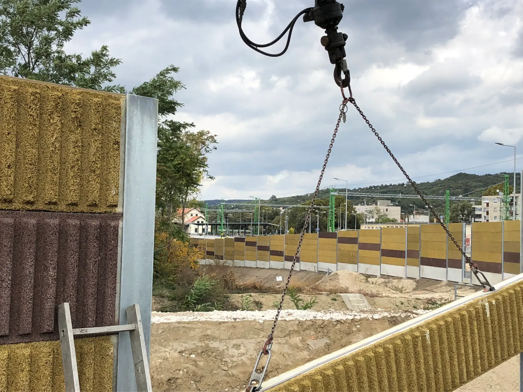 Esztergom állomás – XTR Akusztik-F, Üvegpanel, helyszíni fotó 6