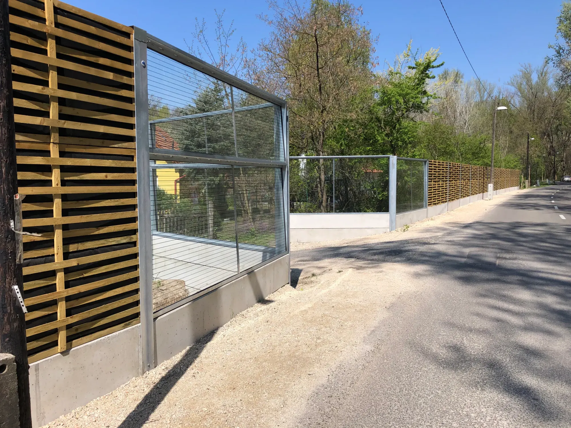 Győr-Pinnyéd – Fa-Akusztik IV, Dakusztik üveg, helyszíni fotó 11